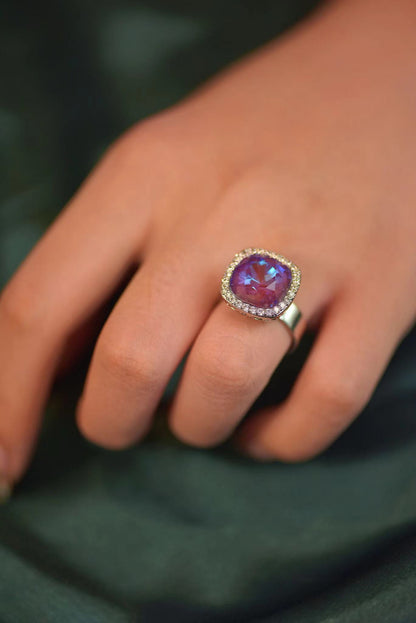 PRECIOUS SQUARE PURPLE CRYSTAL RING