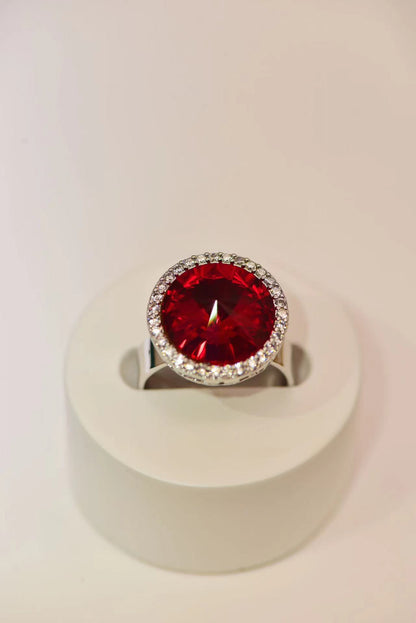 PASSION SPLENDOR RED CRYSTAL RING