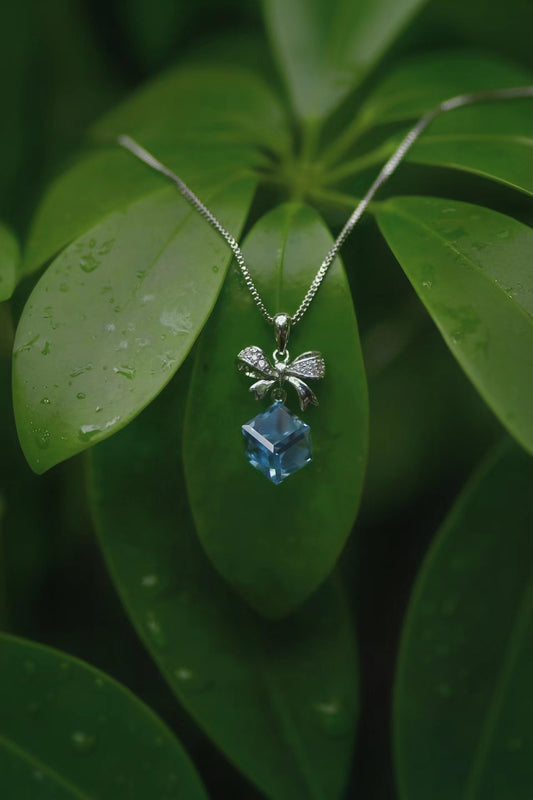 SKY BLUE SQUARE BOW NECKLACE